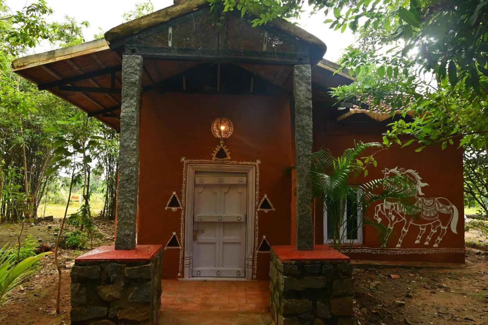 Pathayam Inn Тіруваннамалай Екстер'єр фото
